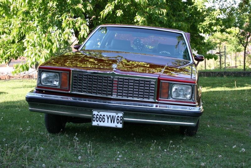 2009-05-07_17-58-58_le_chevy_malibu_78_305ci_de_crunk_six.jpg