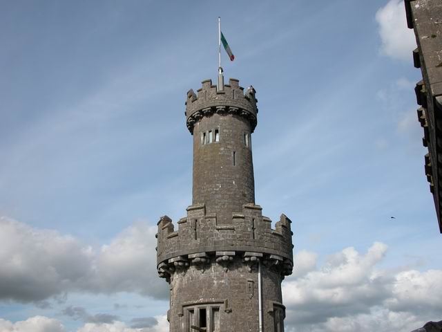 irl-2004-05-17-17-51-05-tullamore.jpg