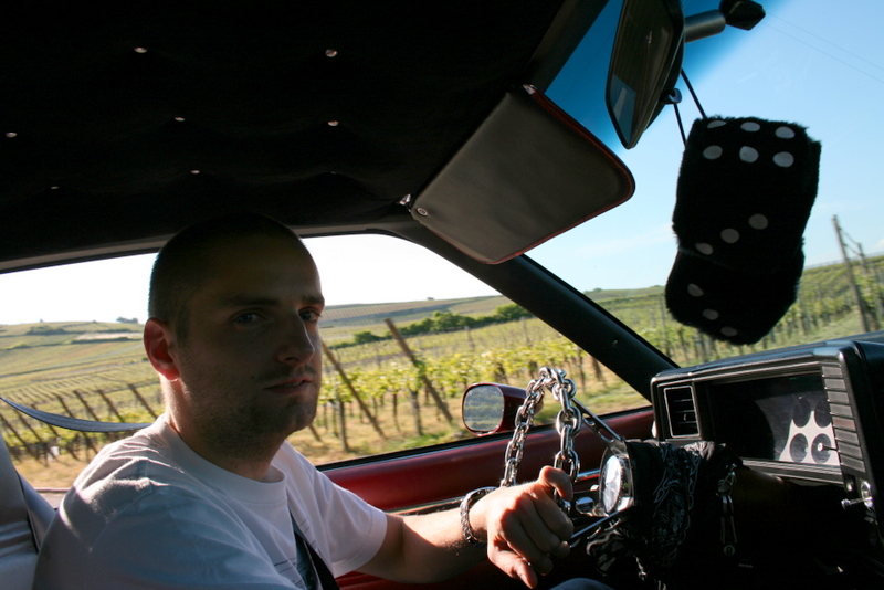 2009-05-07_18-13-43_crunk_six_et_son_chevy_malibu_78_305ci.jpg