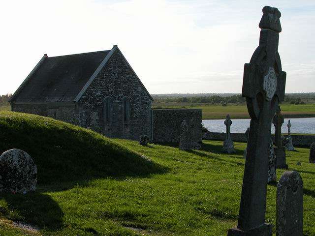 irl-2004-05-17-19-35-53-clonmacnoise.jpg