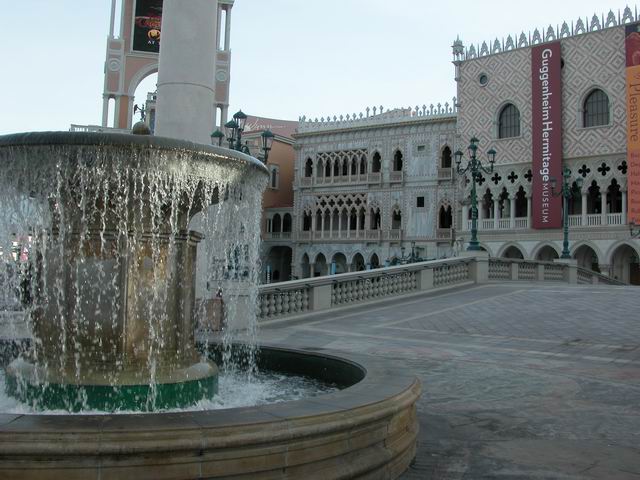 lvvenitian011.jpg